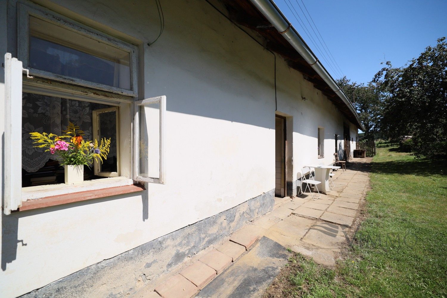 Prodej rodinný dům - Těchařovice, 179 m²