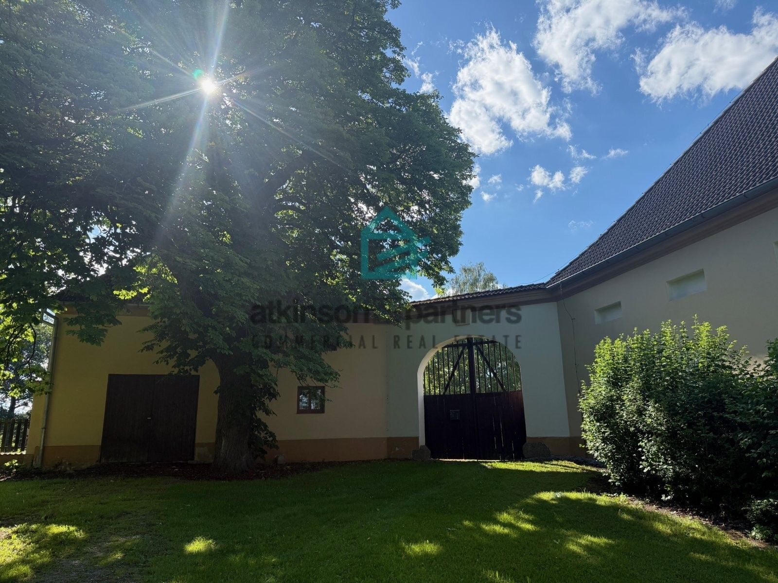 Zemědělské usedlosti, Břehov, 1 600 m² - 2