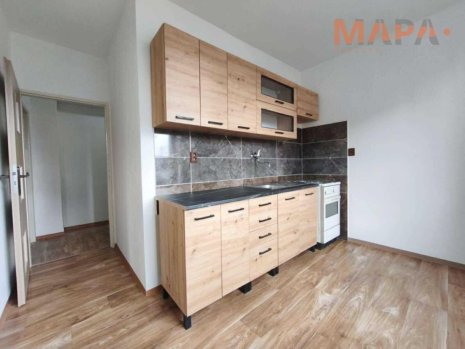 2+1, Karla Čapka , Jirkov, 49 m²