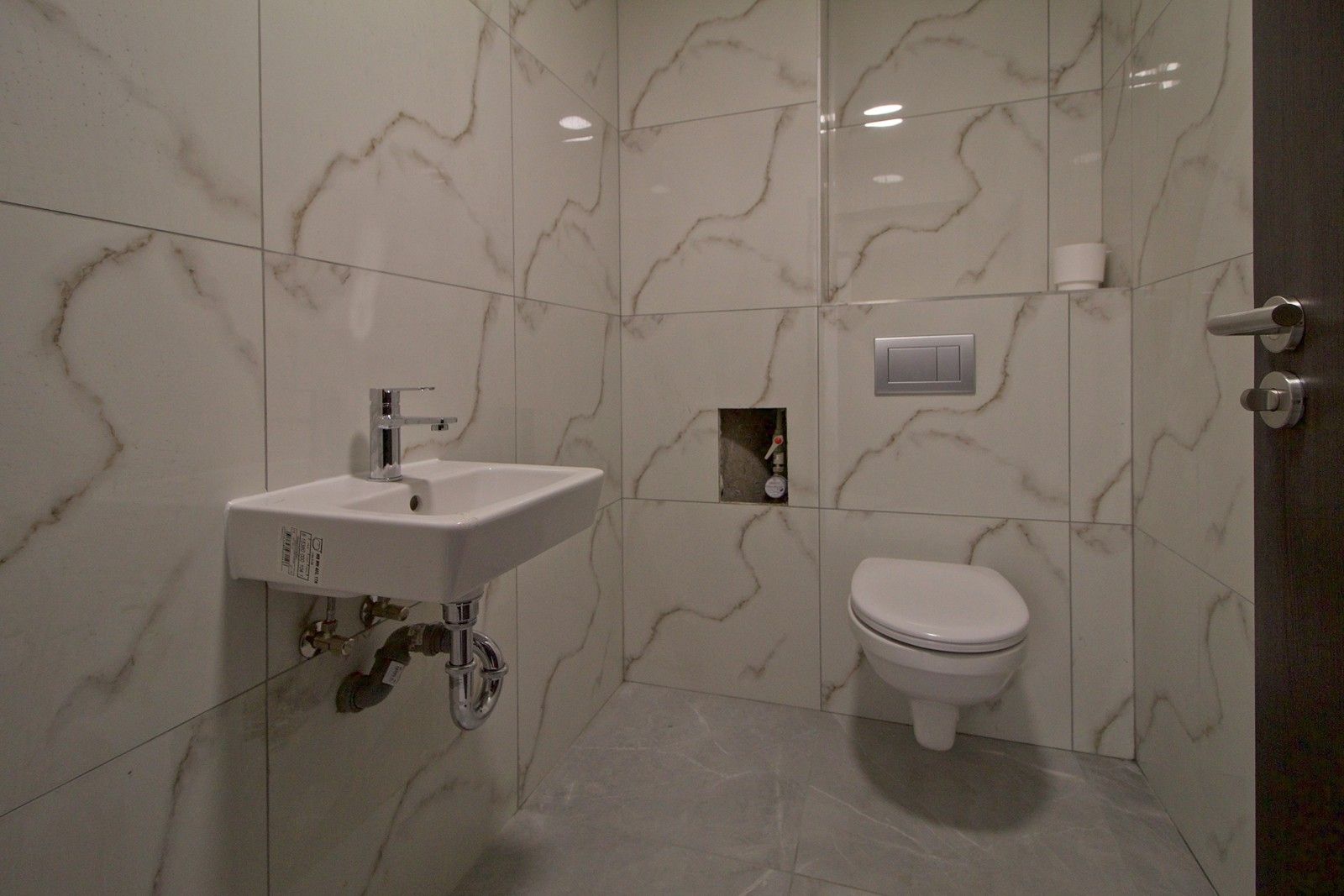 Pronájem obchodní prostory - náměstí ČSM 695, Chodov, 180 m² - 5