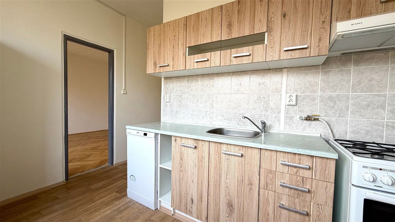 Prodej byt 1+1 - 17. listopadu 1175, Cheb, 34 m²