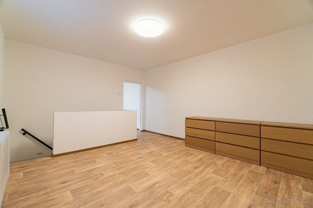 Pronájem rodinný dům - Zlín, 760 01