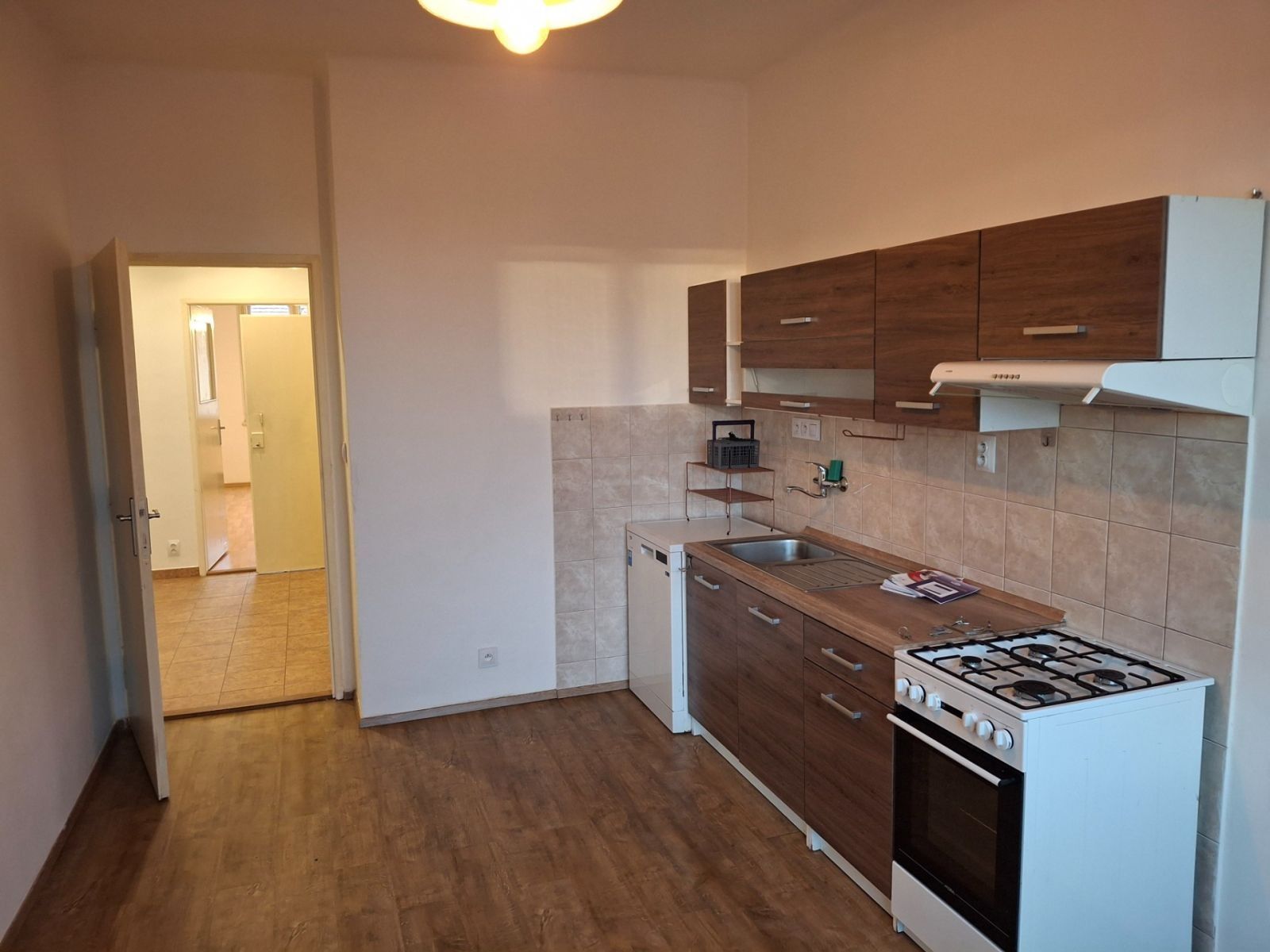 2+1, Nad Šutkou, Praha - Kobylisy, 74 m² - 1