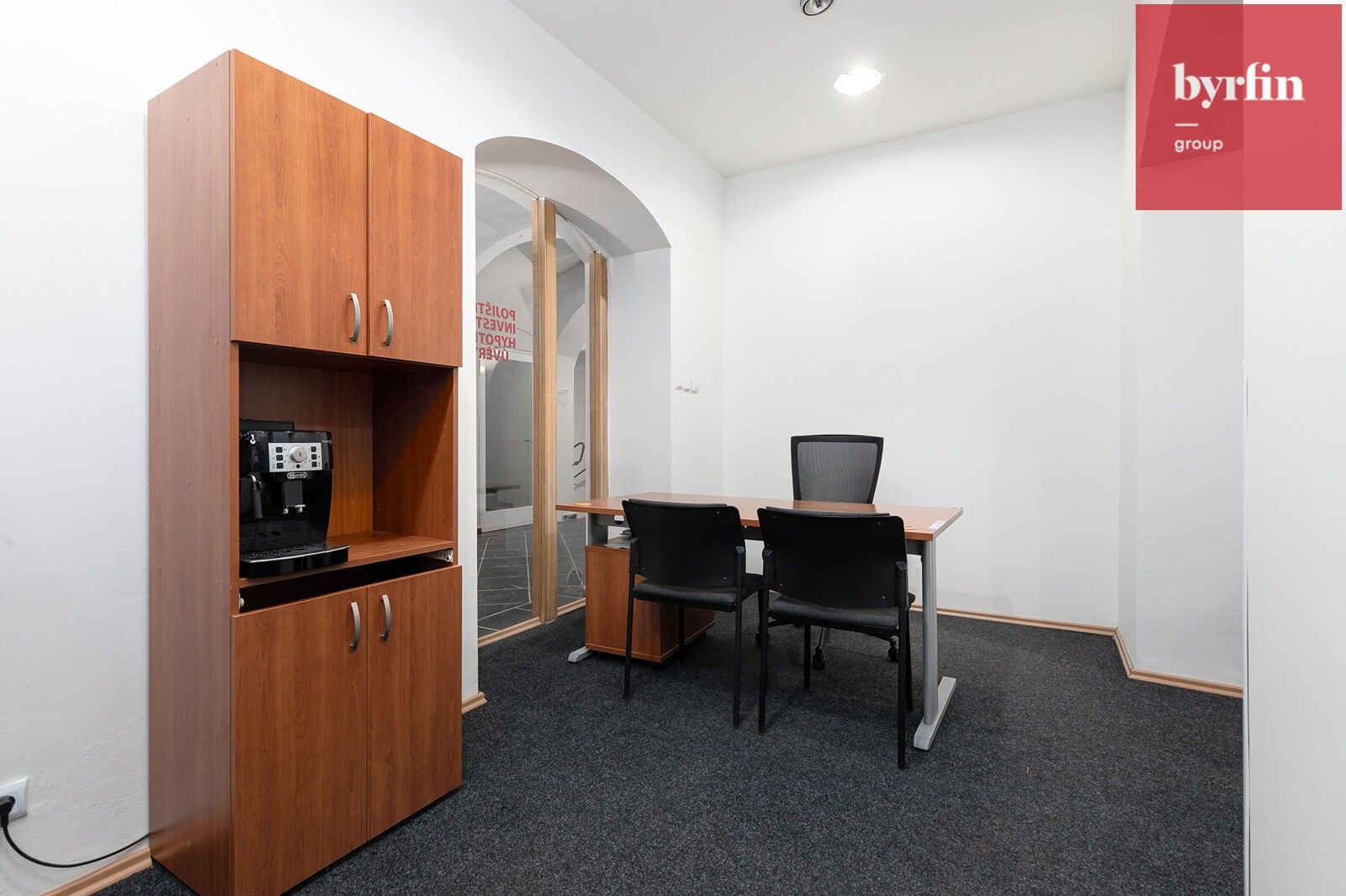 Pronájem kancelář - Dolní náměstí, Opava, 27 m²