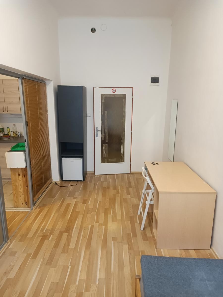 3+kk, Jaselská, Brno, 75 m² - 2