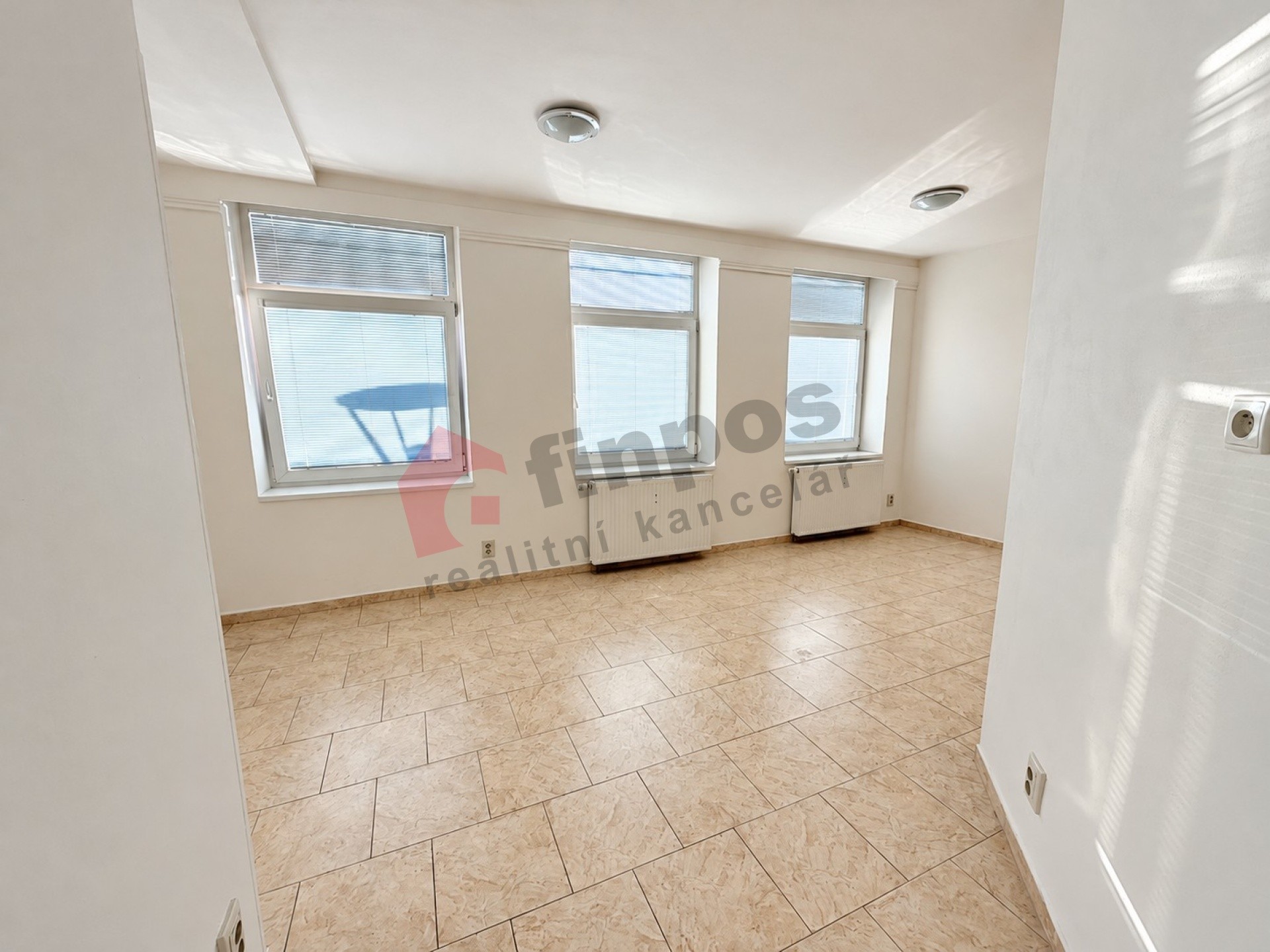 Pronájem byt 1+kk - Nádražní 1855, Vlašim, 28 m² - 2