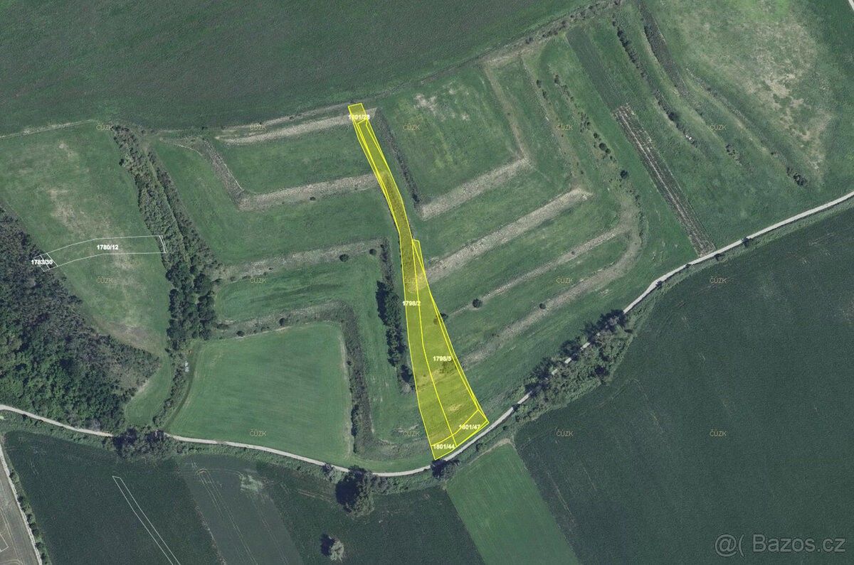 Pozemky pro bydlení, Nosislav, 691 64