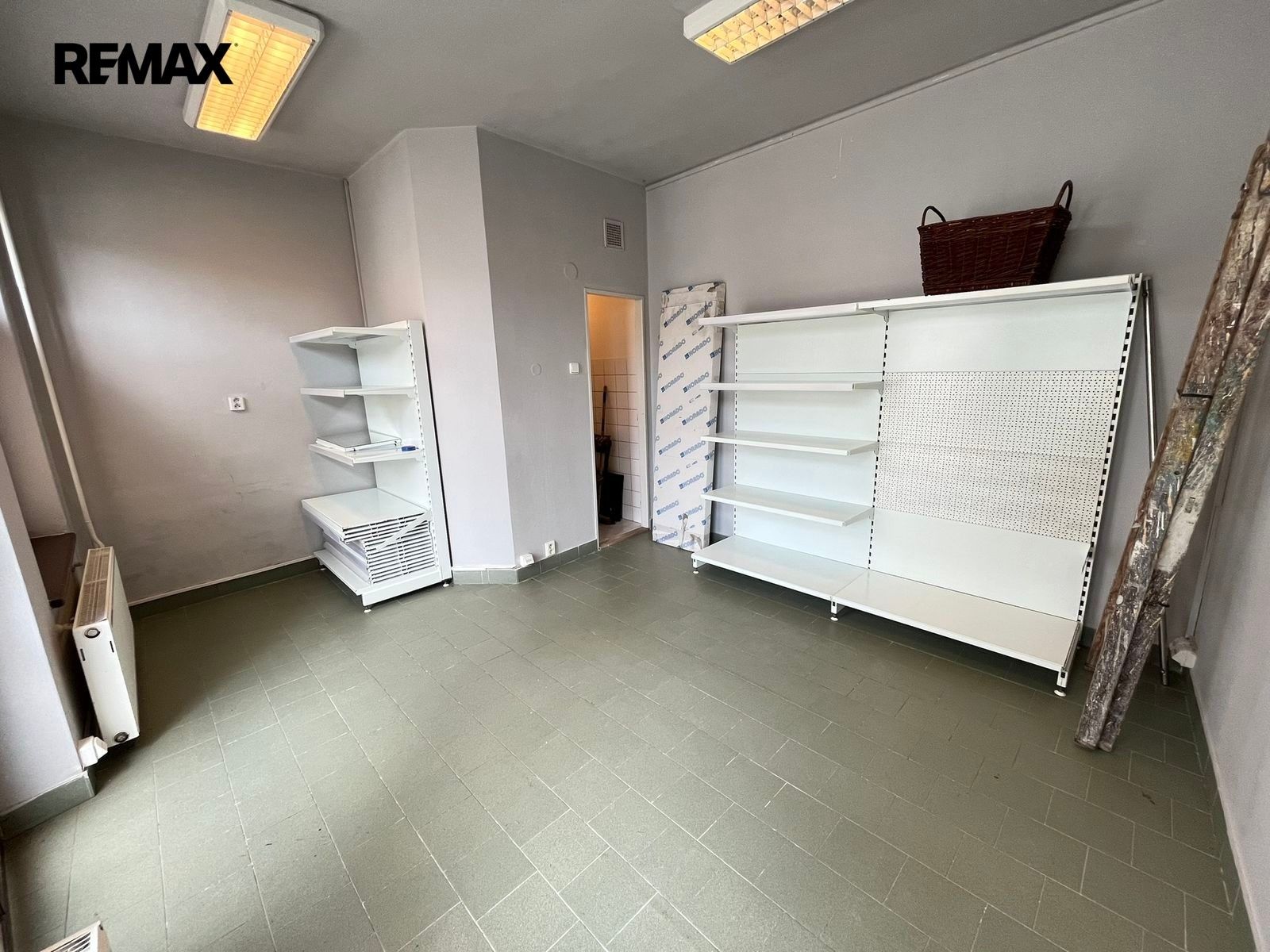 Obchodní prostory · 18 m² · Dolní náměstí 346, Vsetín - 3