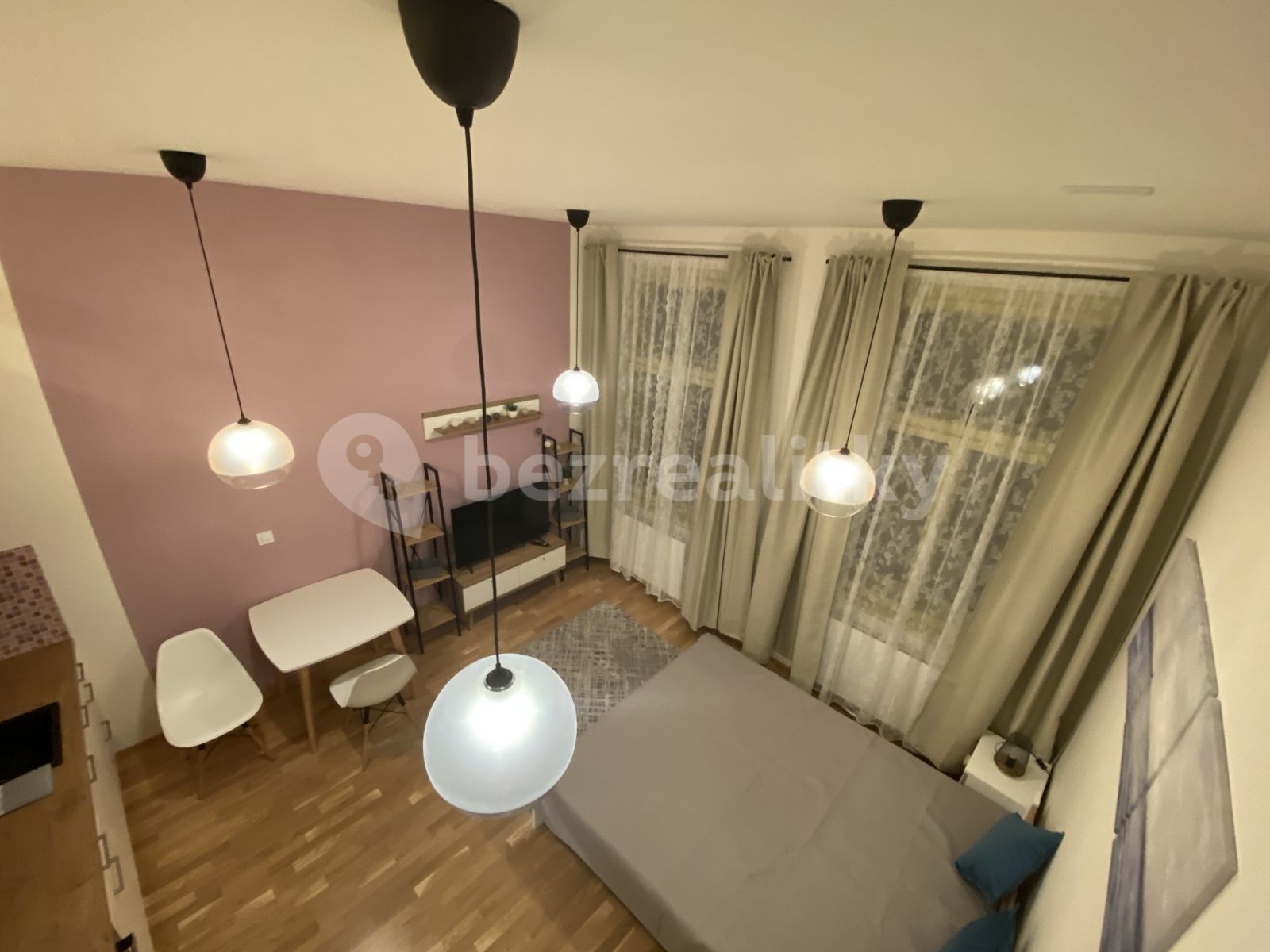 1+kk, Legerova, Praha - Nové Město, 30 m² - 2
