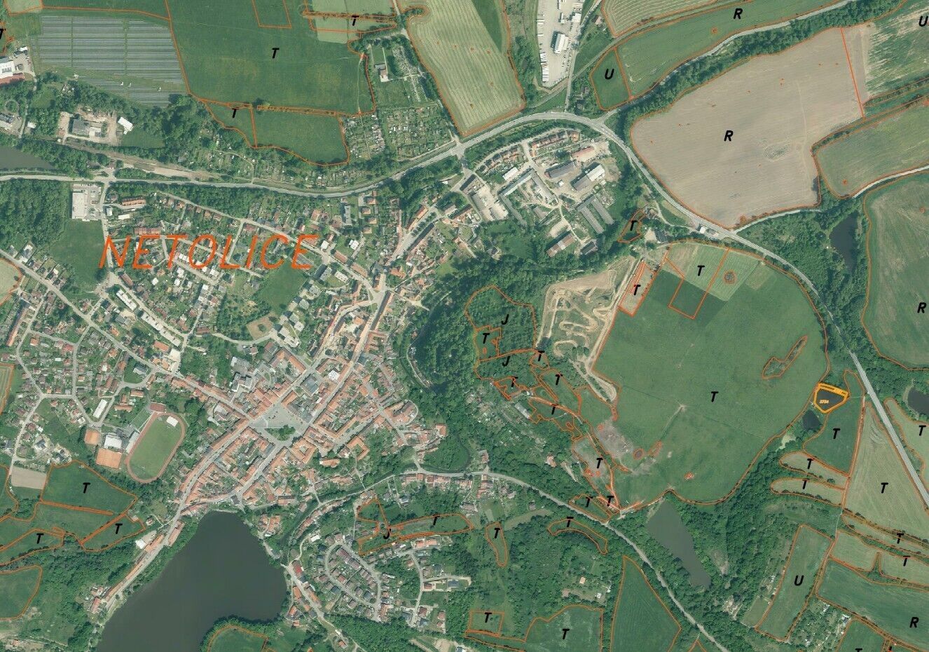 Rybníky, Mírové Náměstí , Netolice, 2 882 m² - 1