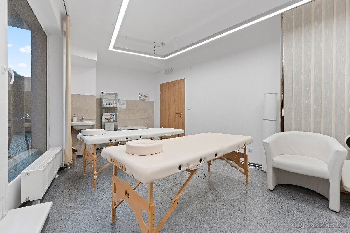Pronájem obchodní prostory - Praha, 150 00