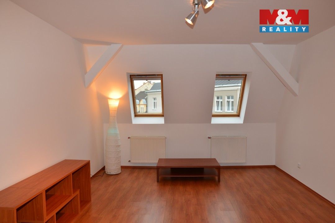 Pronájem byt 2+1 - Školní, Teplice, 87 m²