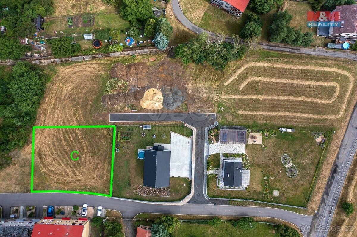 Prodej pozemek pro bydlení - Děčín, 405 02, 940 m²