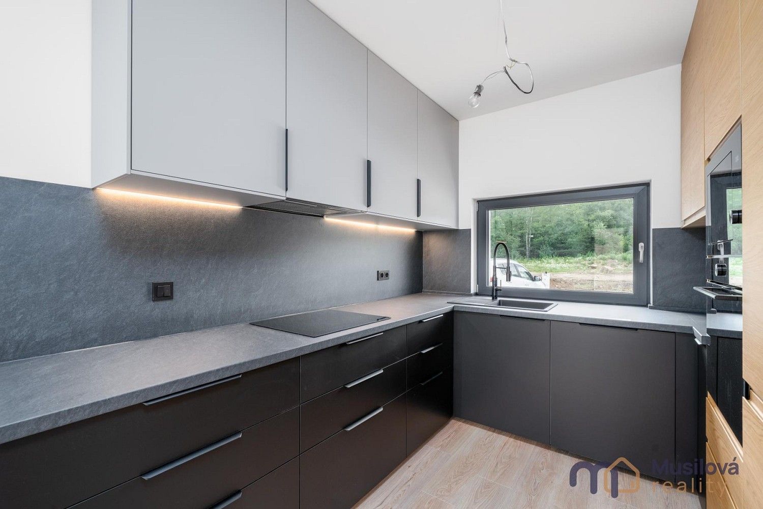Rodinné domy, Újezdeček, okres Teplice, Ústecký kraj, 92 m² - 2