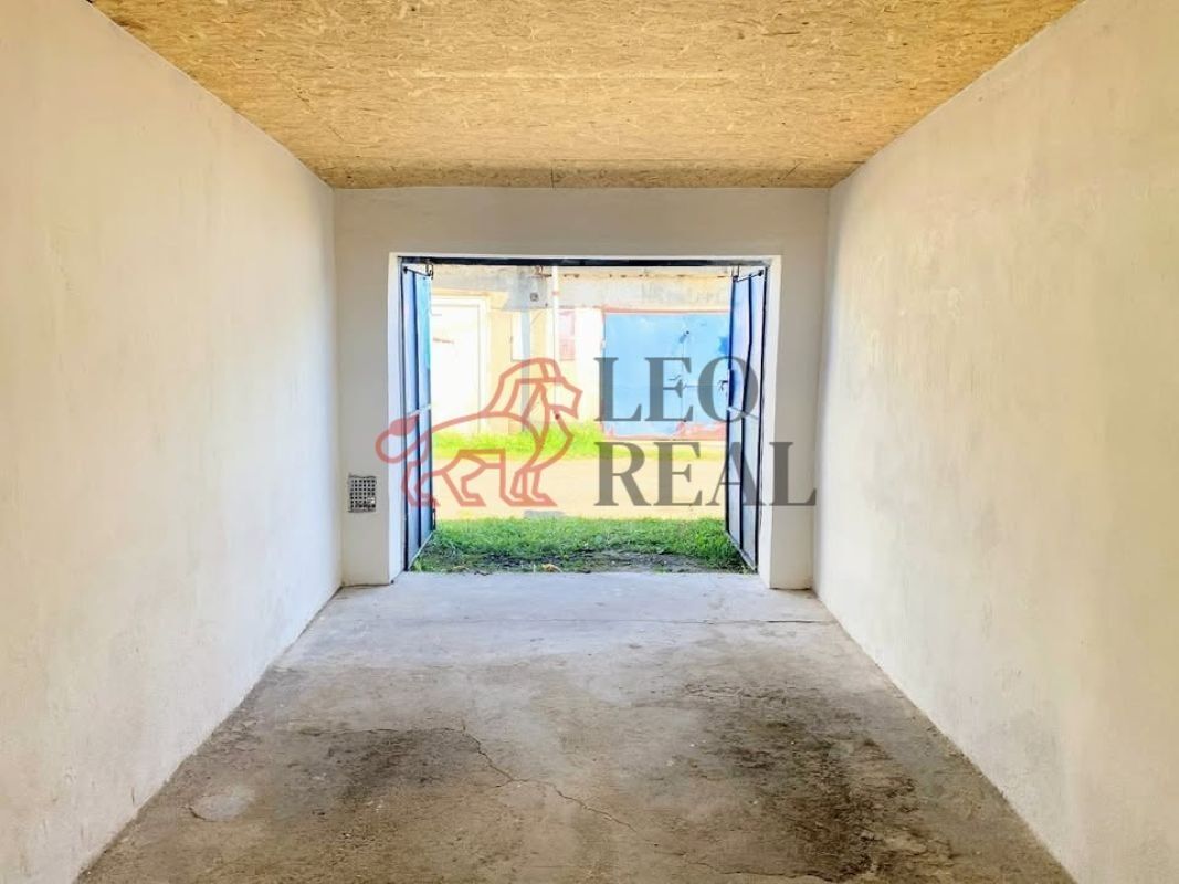 Pronájem garáž - Bartošova,Nová Ves,Ostrava, 18 m²