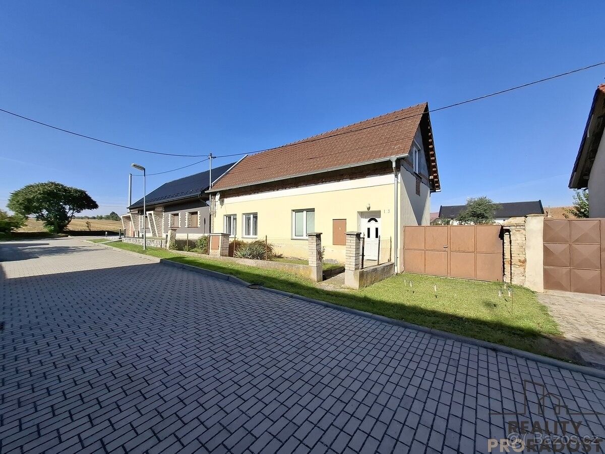 Prodej rodinný dům - Nezamyslice u Prostějova, 798 26