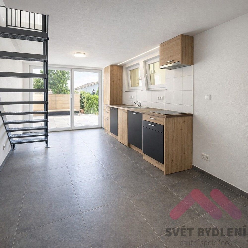 Pronájem byt 2+kk - Oválová, Praha 6 - Vokovice, 47 m² - 5