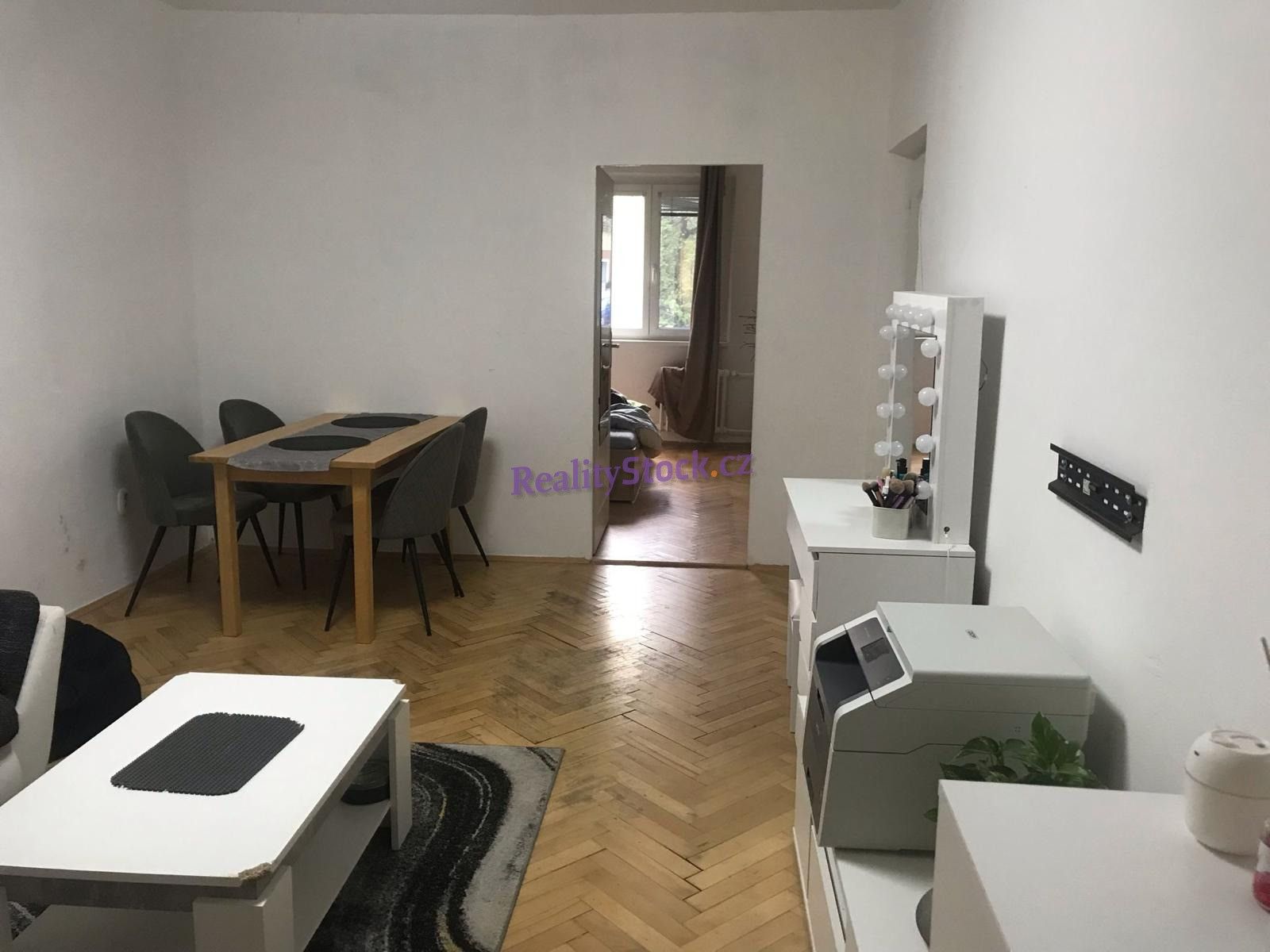 2+1, Na vrcholu, Praha, 56 m²