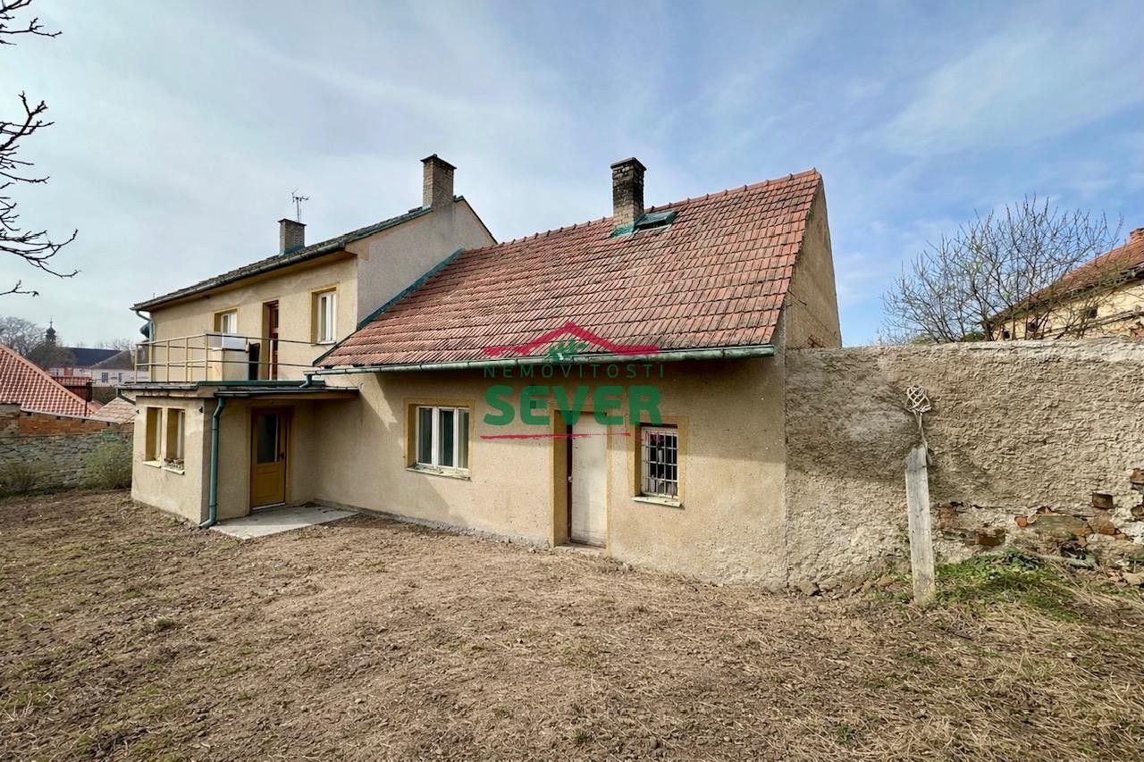 Rodinné domy, Pražská, Kožlany, 200 m²