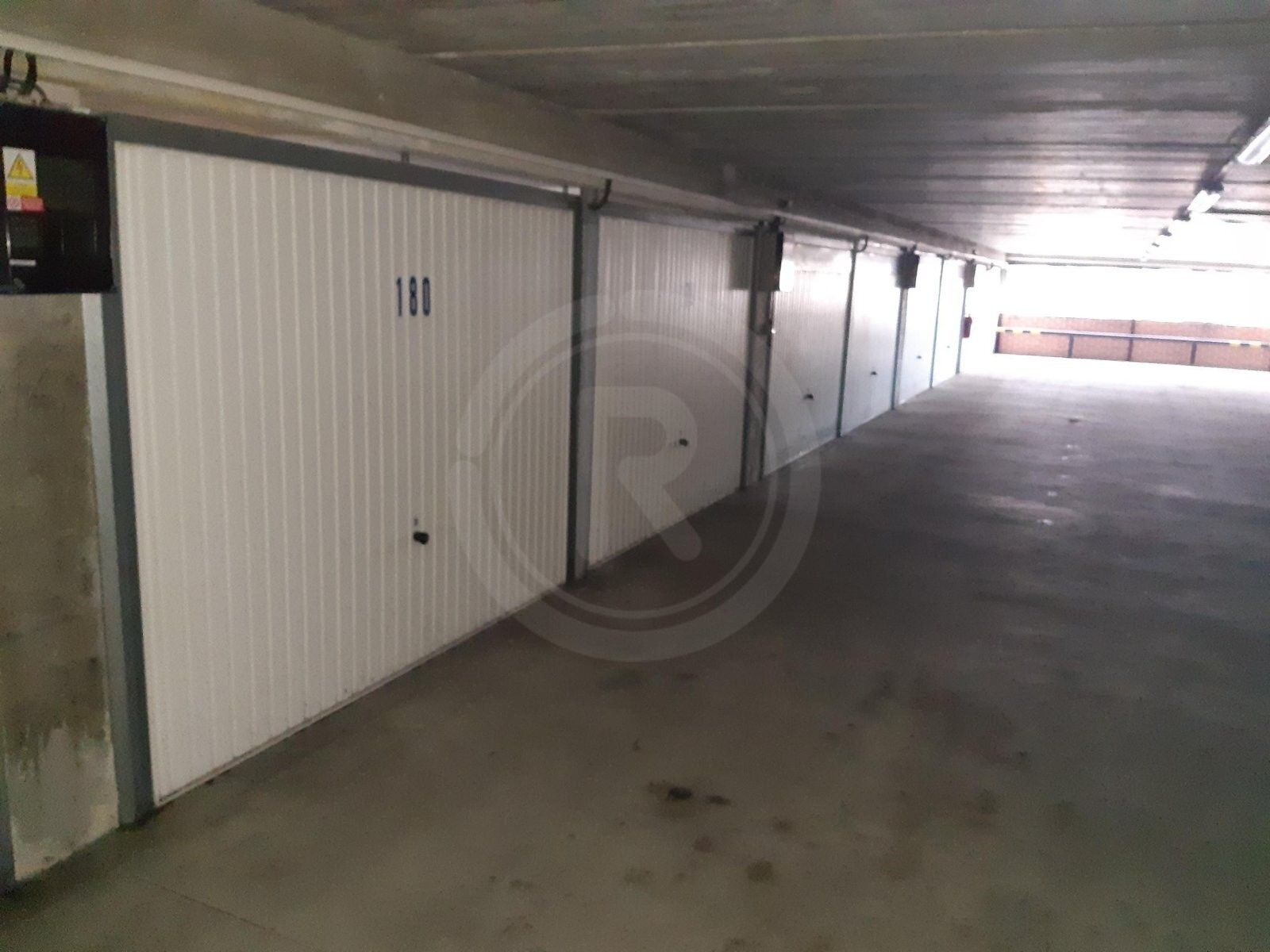 Garáže, Větrná, České Budějovice, 16 m²