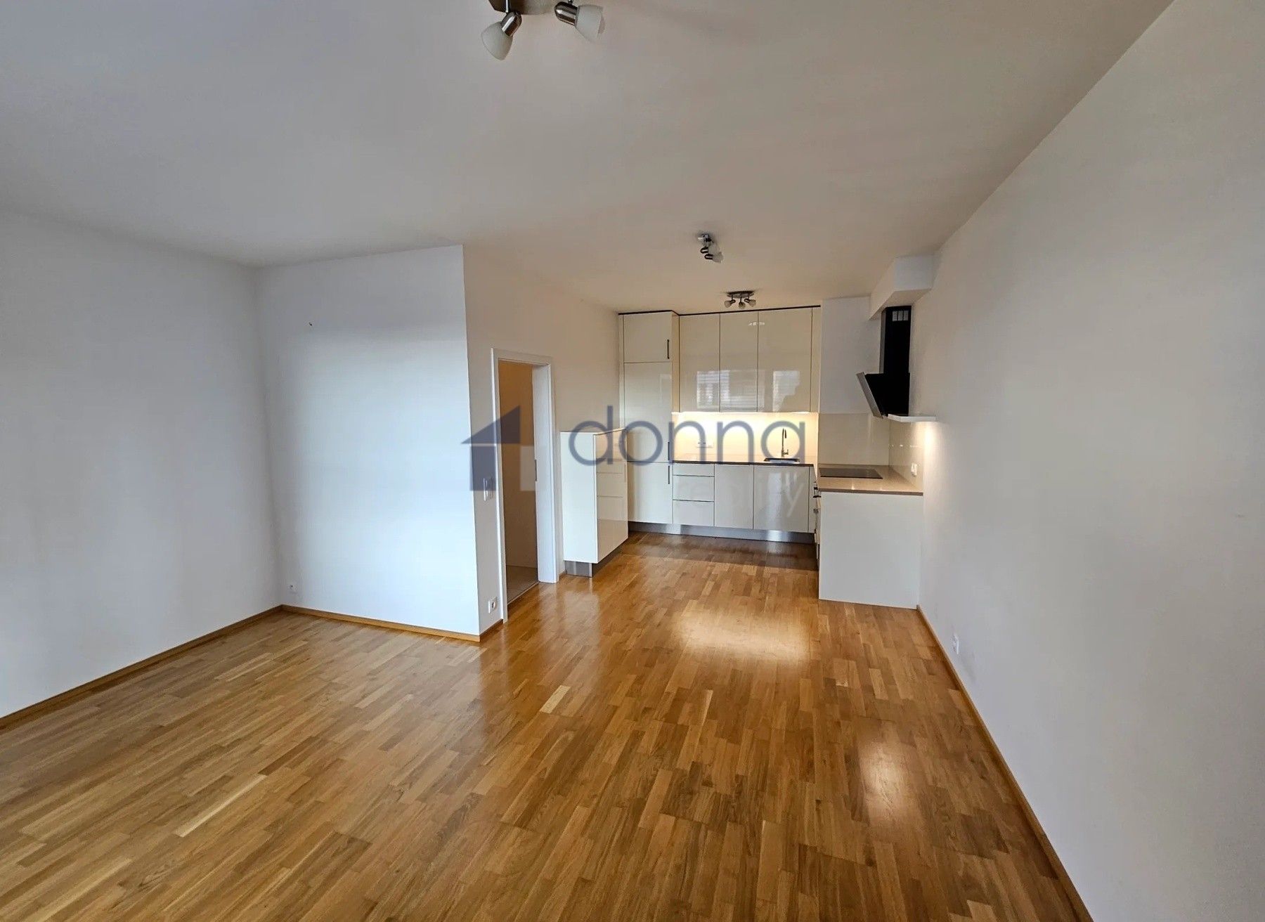 Pronájem byt 2+kk - Waltariho, Praha, 54 m²