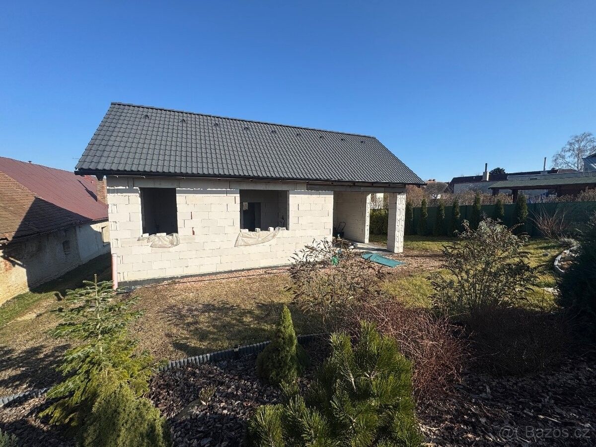 Rodinné domy, Divec, 500 03