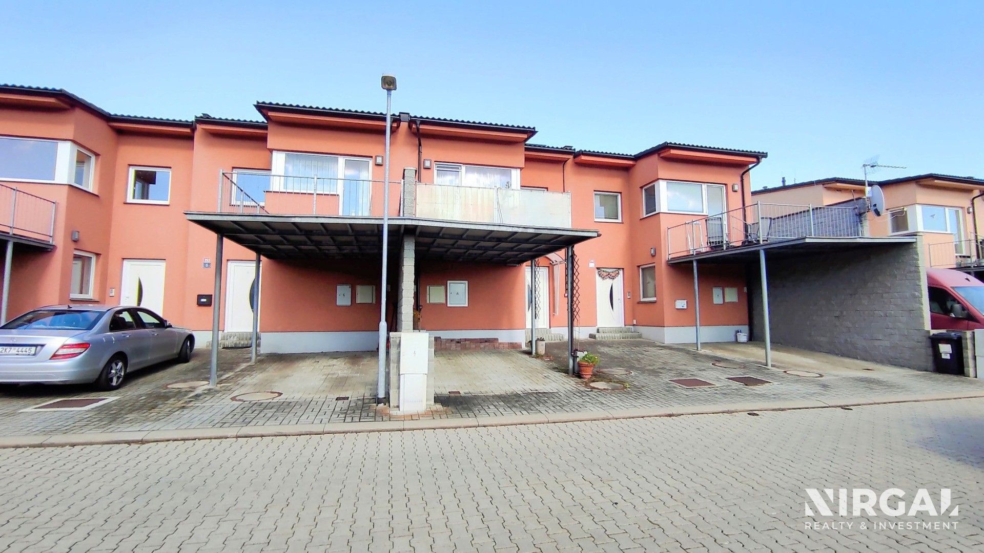 Rodinné domy, Řadová, Karlovy Vary, 151 m²