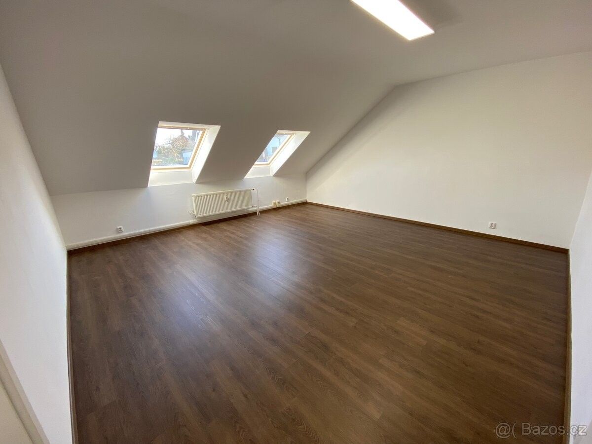 Kanceláře, Kamenice, 251 68