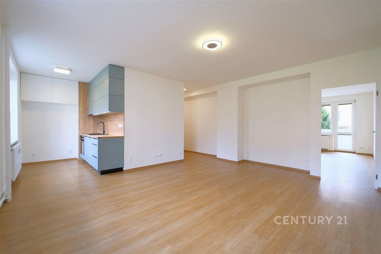 Pronájem byt 2+kk - Těšíkov 1174, Vsetín, 56 m² - 2