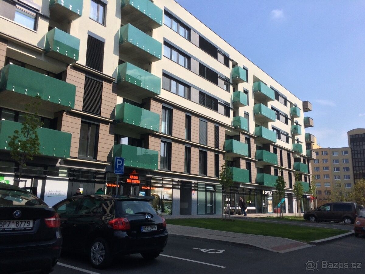 Pronájem garáž - Praha, 158 00