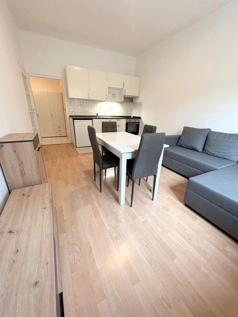 2+kk, Jindřicha Plachty, Praha Smíchov, 43 m² - 1