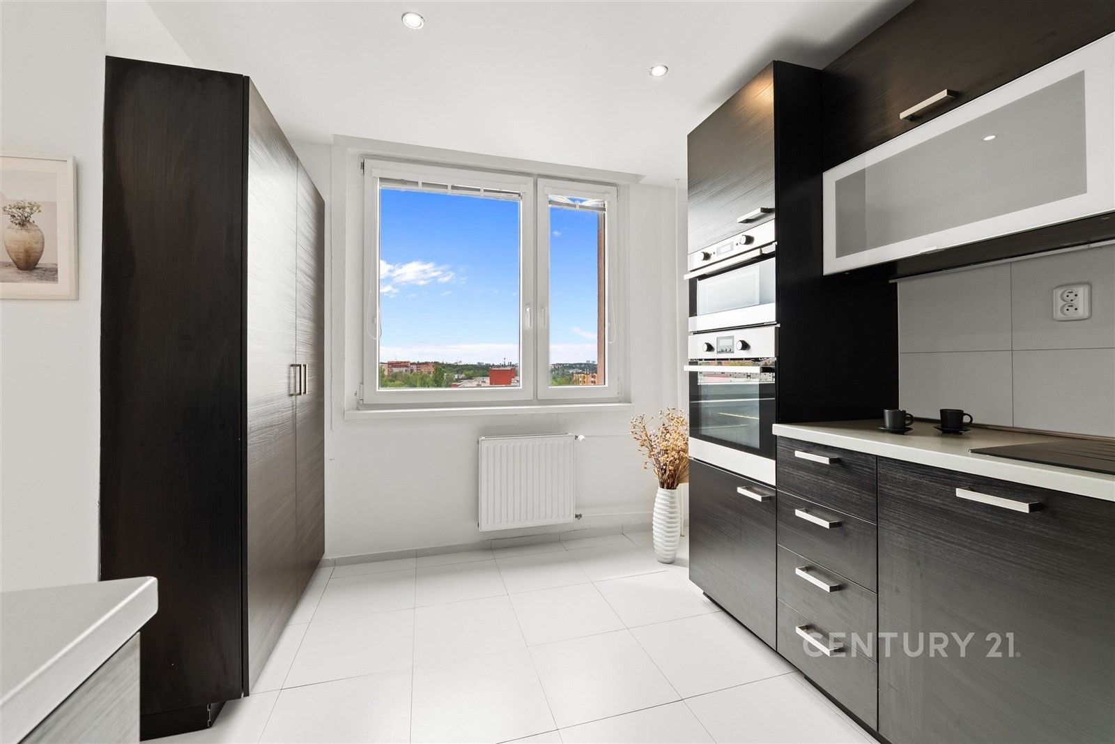Prodej byt 3+kk - Ronešova 1137, Praha Černý Most, 73 m² - 5