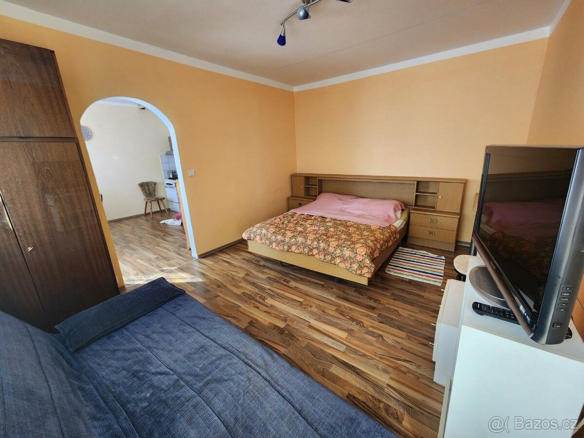 Byty, Brandov, 435 47