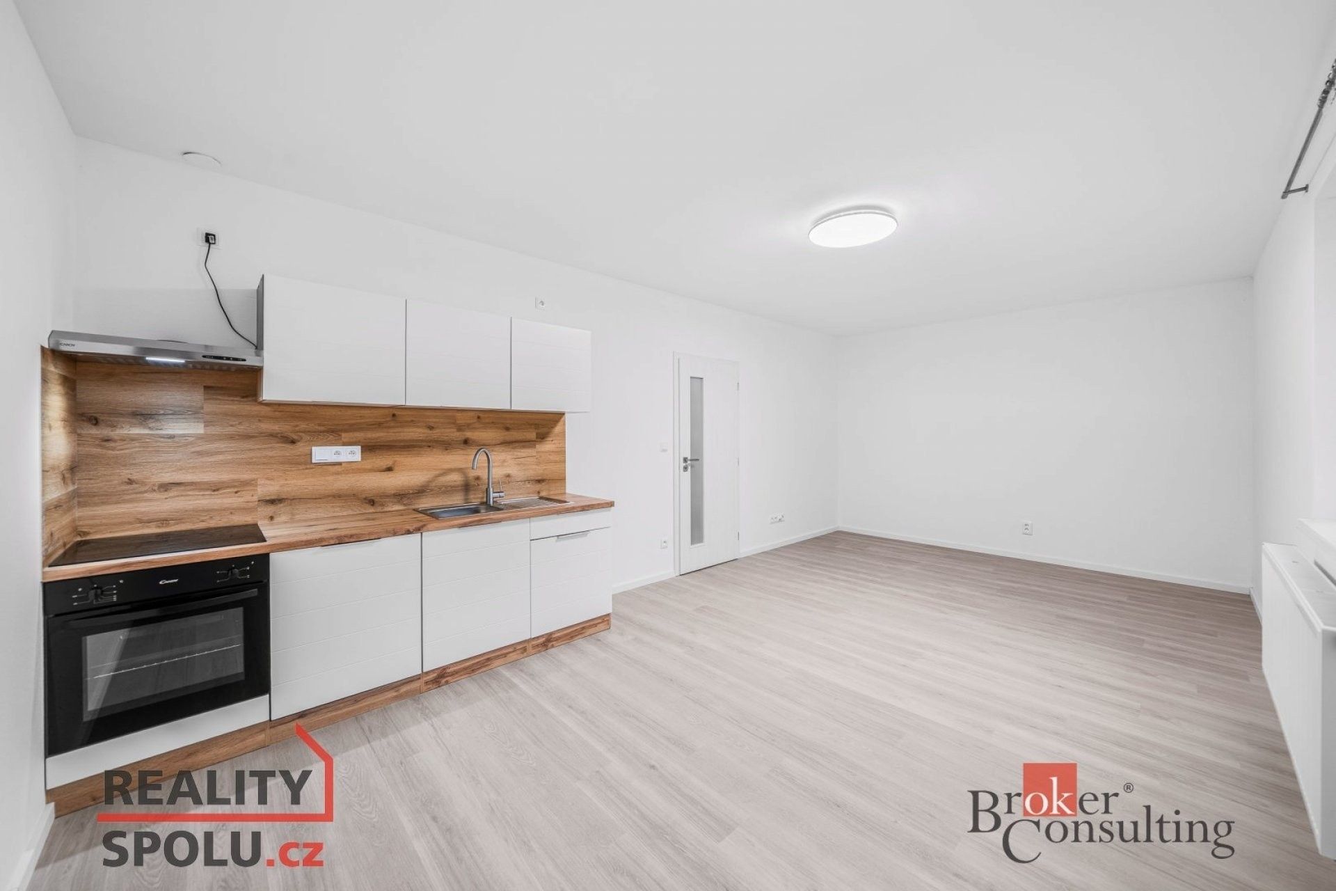 Pronájem byt 1+kk - Břasy, 38 m²