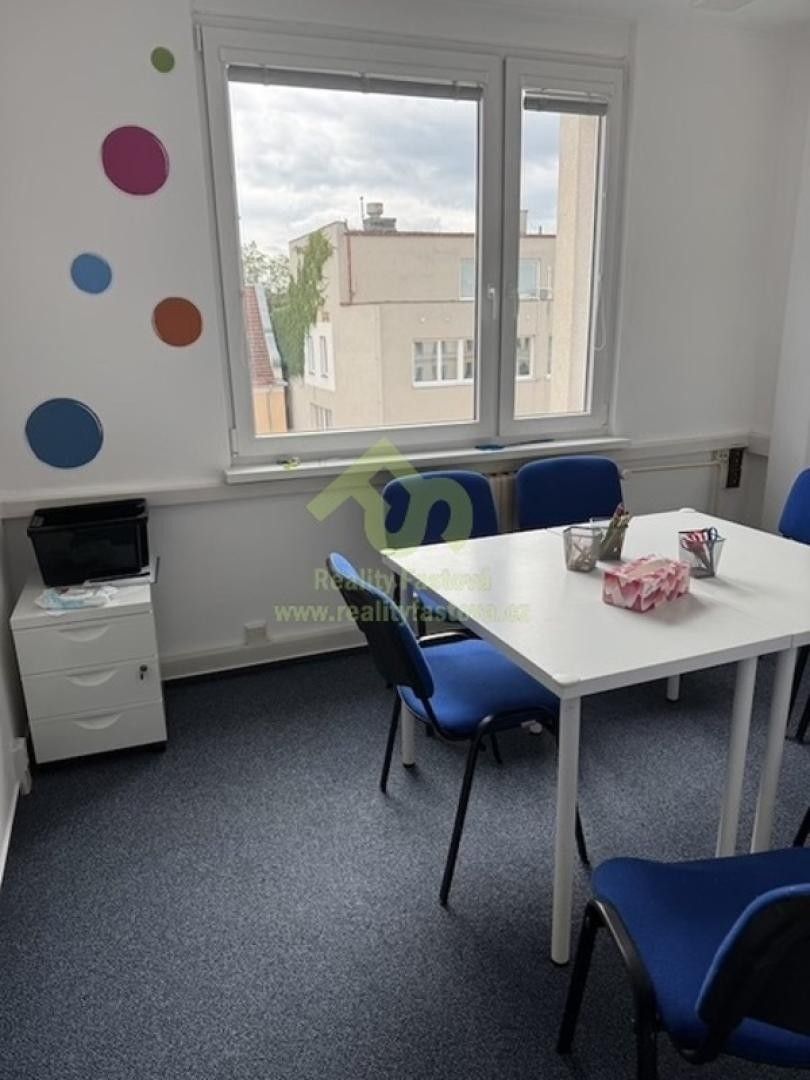 Kanceláře, Havlíčkova, Rokycany, 83 m² - 1