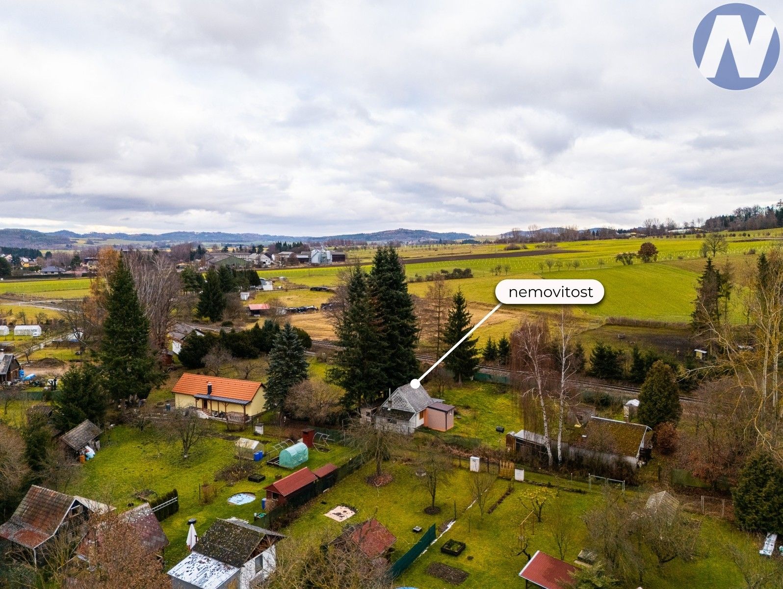 Zahrady, Strunkovice nad Blanicí, 802 m²