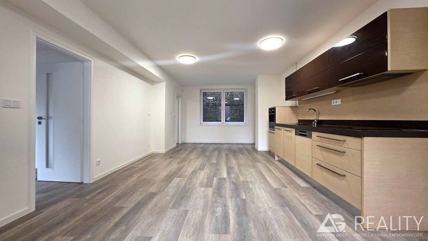 3+kk, Pod Žvahovem, Praha 5 - Hlubočepy, 88 m² - 2
