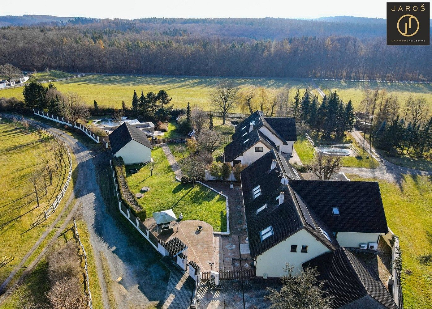 Rodinné domy, Sýkořice, okres Rakovník, Středočeský kraj, 535 m² - 1