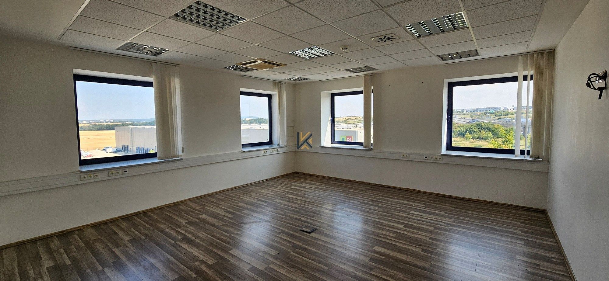 Pronájem kancelář - Nupaky, okres Praha-východ, Středočeský kraj, 555 m² - 5