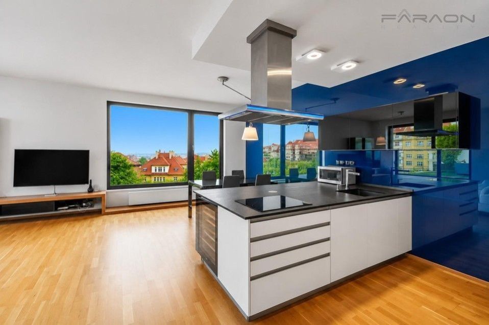 Pronájem byt 3+kk - Korunní, Praha, 146 m² - 5