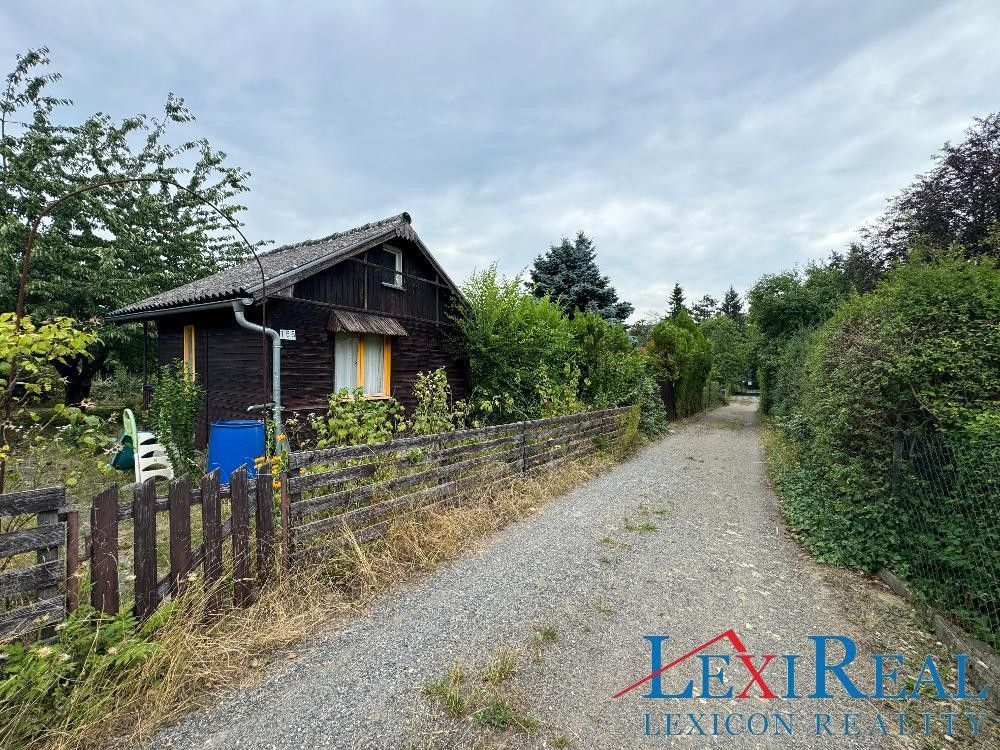 Prodej chata - Praha, 156 00