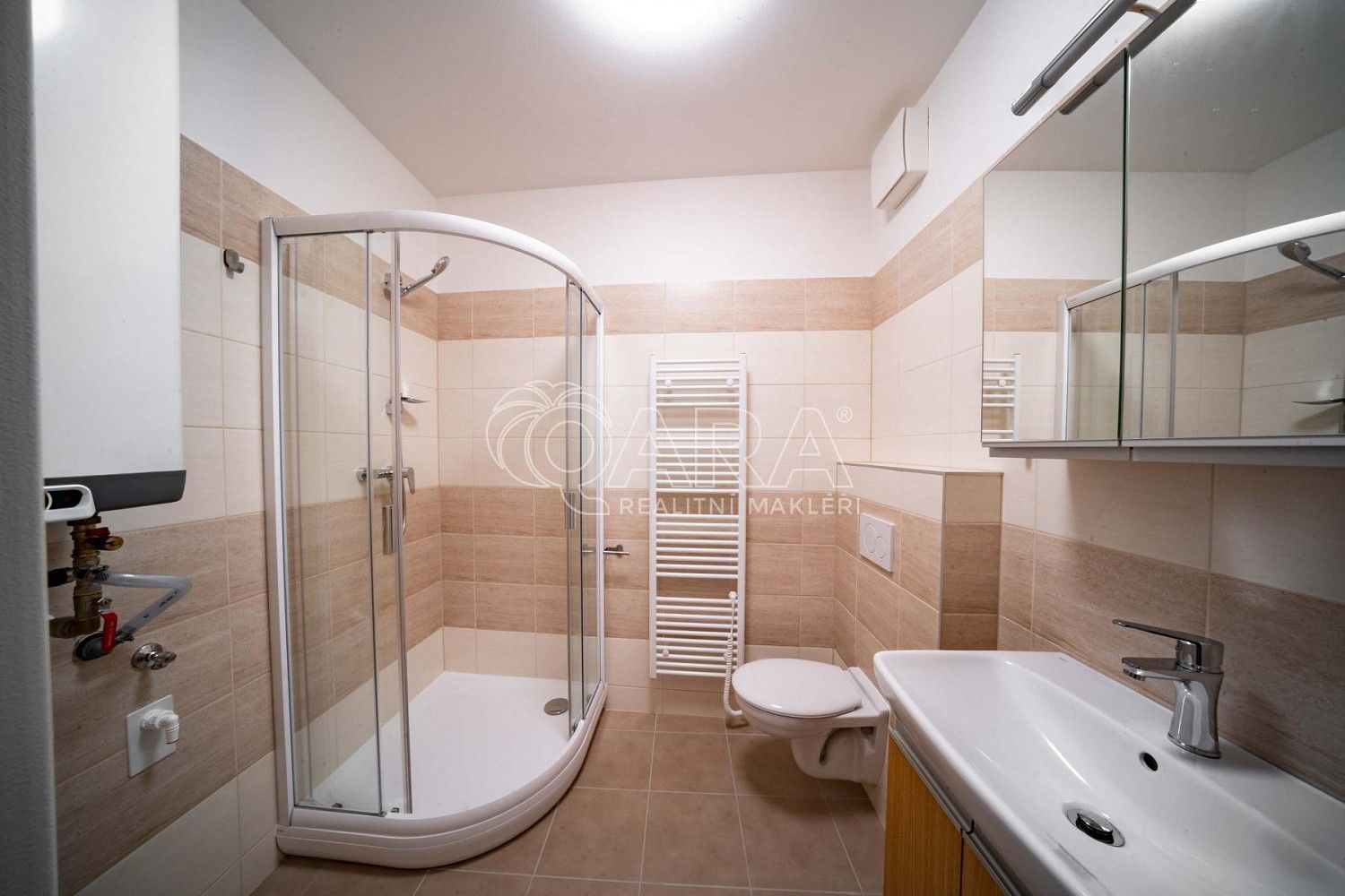 1+kk, Neratovice - Byškovice, okres Mělník, Středočeský kraj, 21 m² - 1
