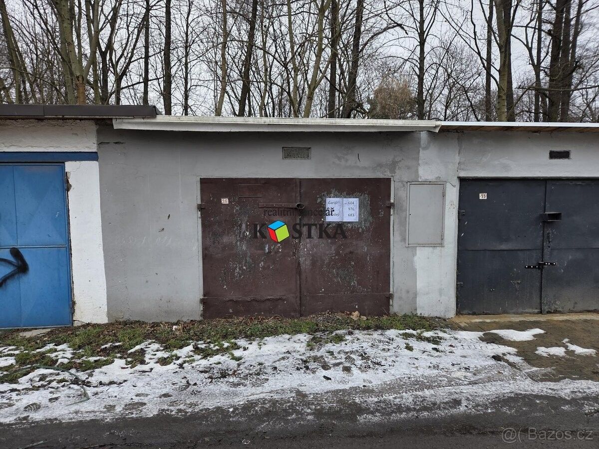 Garáže, Ostrava, 718 00