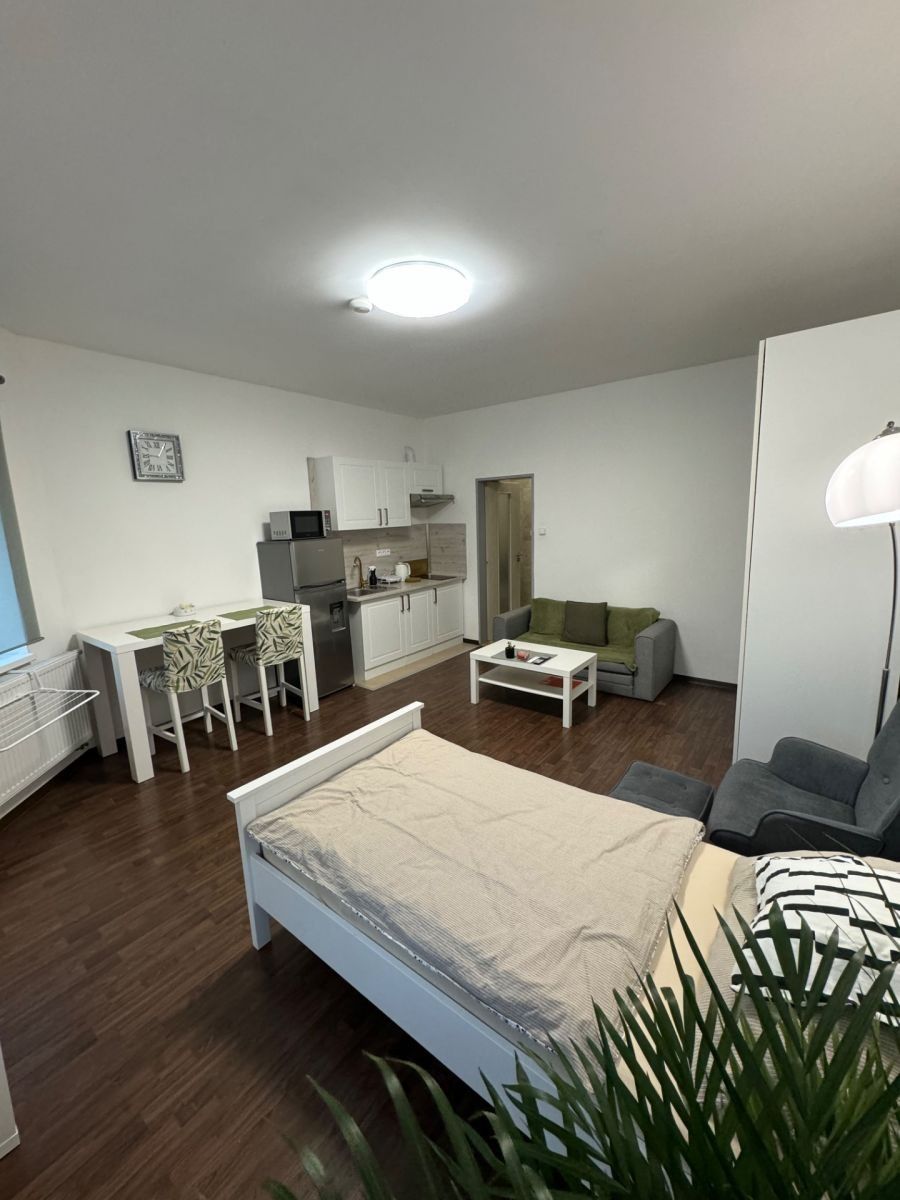 1+kk, Náchodská, Praha - Horní Počernice, 40 m² - 2