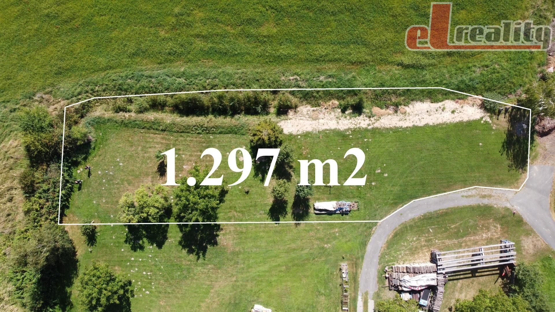 Pozemek pro bydlení, 1 297 m²