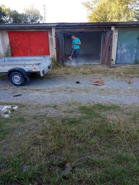 Garáže, Valašské Meziříčí, 757 01