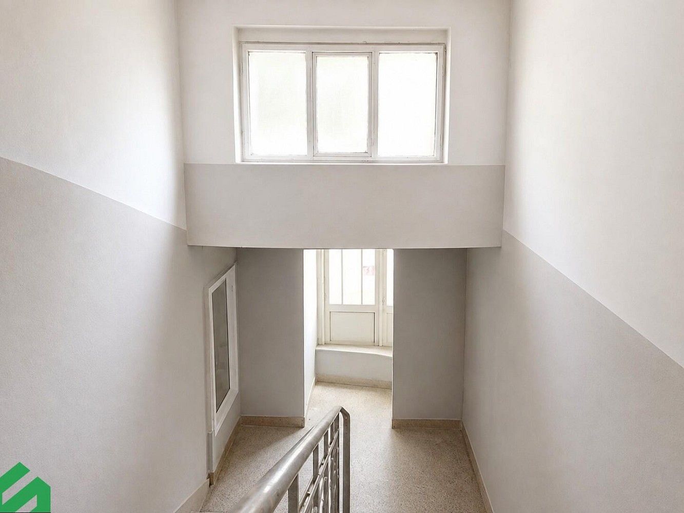 Pronájem byt 1+kk - Na Truhlářce, Praha 8 - Libeň, 30 m² - 5