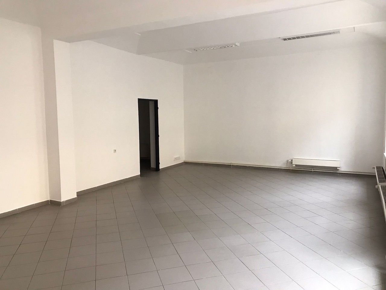Pronájem obchodní prostory - Nádražní, Pelhřimov, 77 m²