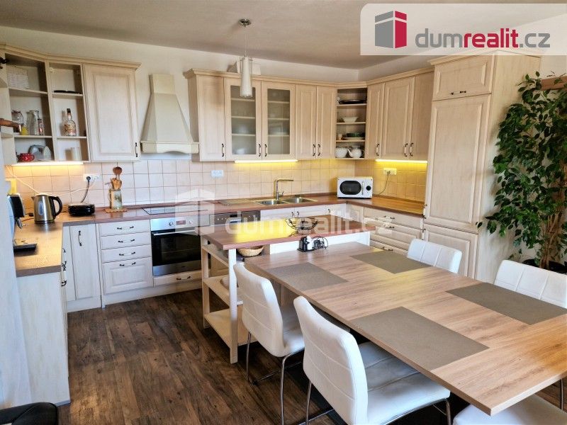 Prodej rodinný dům - Plešovice, Zlatá Koruna, 334 m² - 5