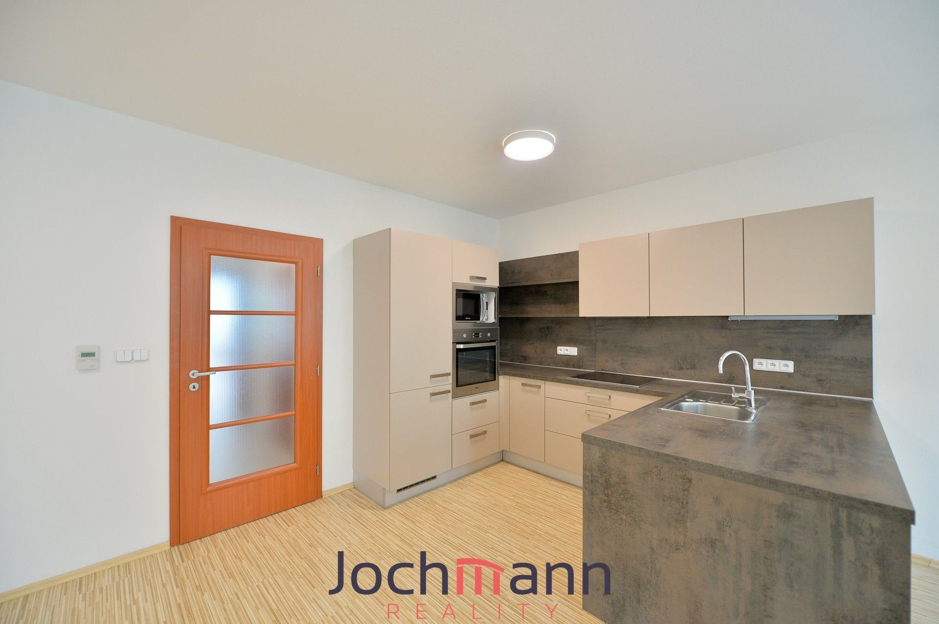 2+kk, B. Smetany, České Budějovice, 64 m²